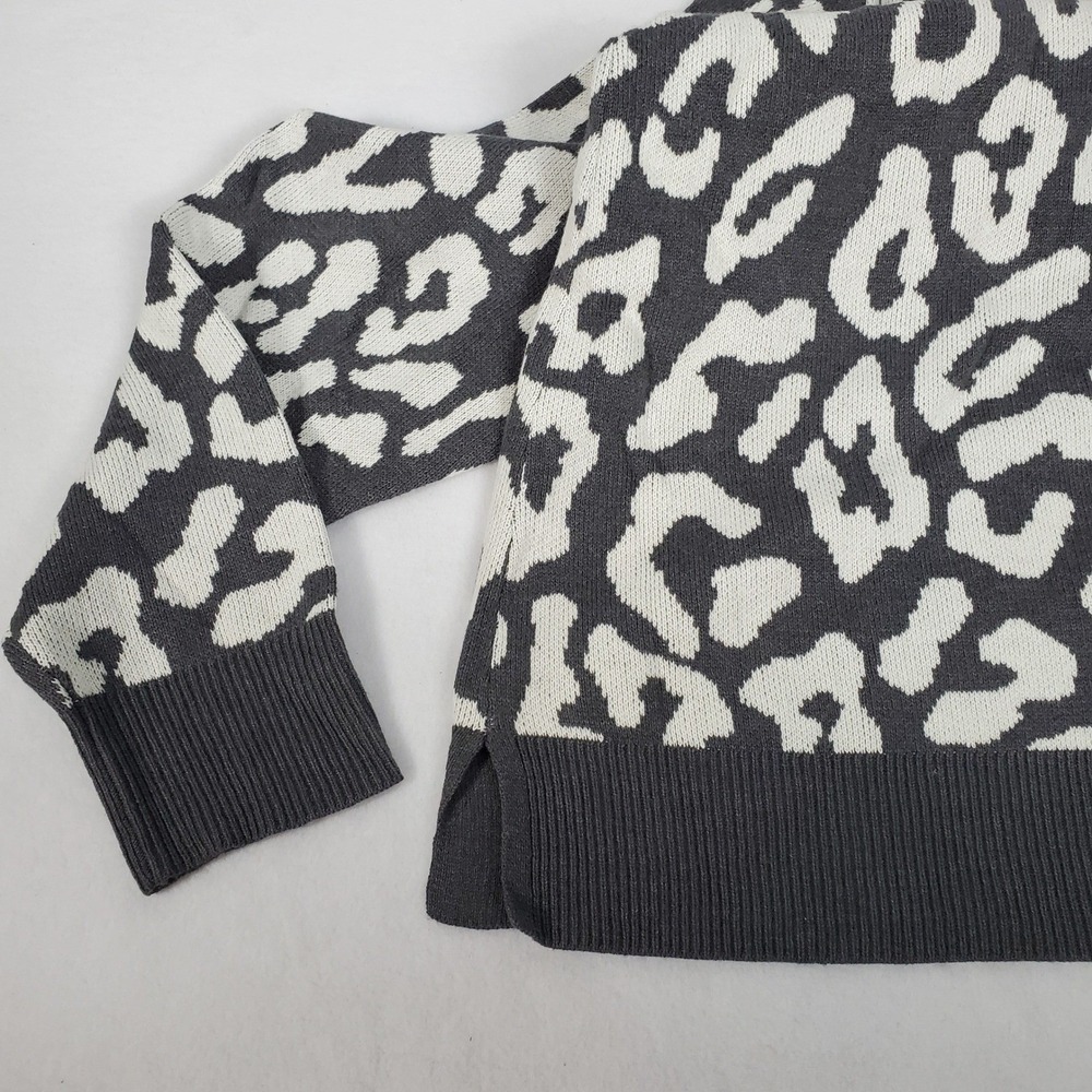 Lane Bryant Womens Grey White Leopard Print Crew Neck Pullover Sweater 14/16 NWT - Picture 9 of 11